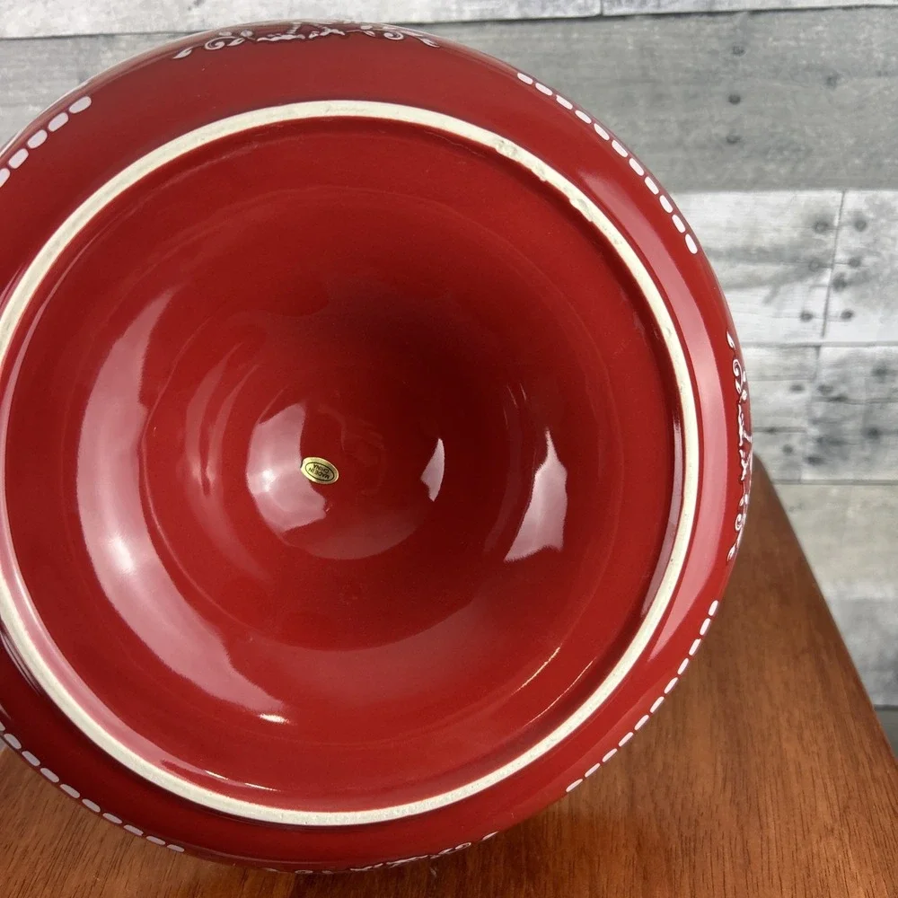 Temp-tations 11 inch Bowl w Raised Doodle Doo Red Center by Tara@